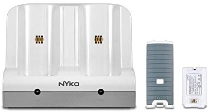 WII: CHARGE STATION - NYKO (NEW)
